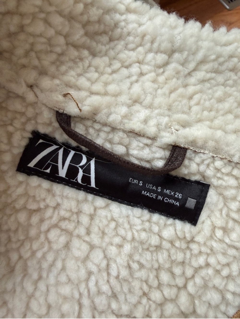 ZARA faux suede and shearling double faced vest - Picture 2 of 8